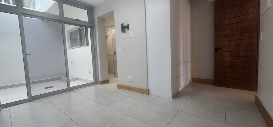 5 Bedroom Property for Sale in Paradise Beach Western Cape